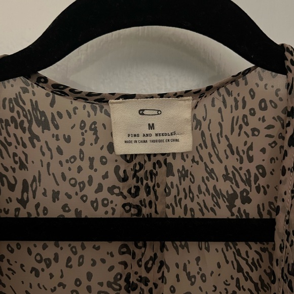 Cheetah Print Overshirt - Picture 4 of 4